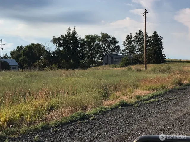 $100,950 | 39680 Bluestem Road East, Davenport, WA 99122