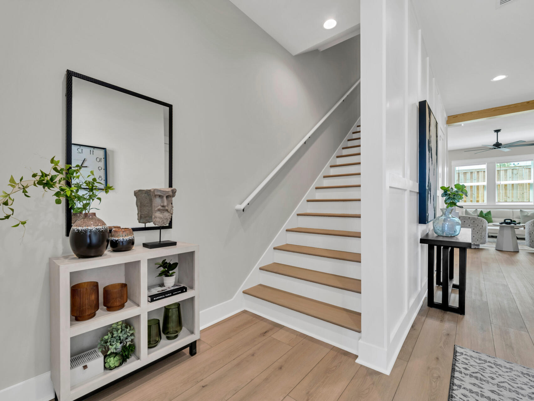 140 Sibert Avenue, Unit 11 Destin, FL 32541 - Photo 28 of 38 a view of entryway with furniture and wooden floor
