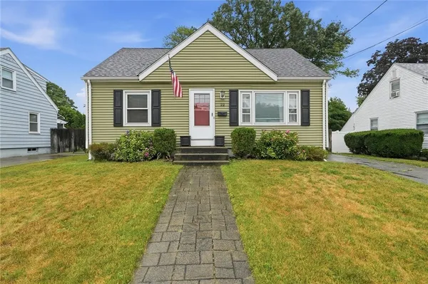 $430,000 | 22 Yale Avenue, East Providence, RI 02915