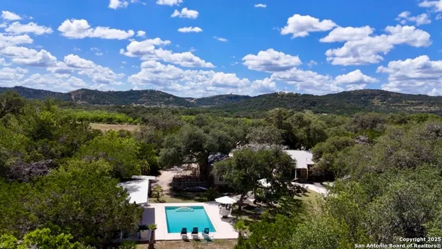 $1,999,000 | 512 County Road 348, Concan, TX 78838