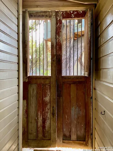 $1,999,000 | 512 County Road 348, Concan, TX 78838