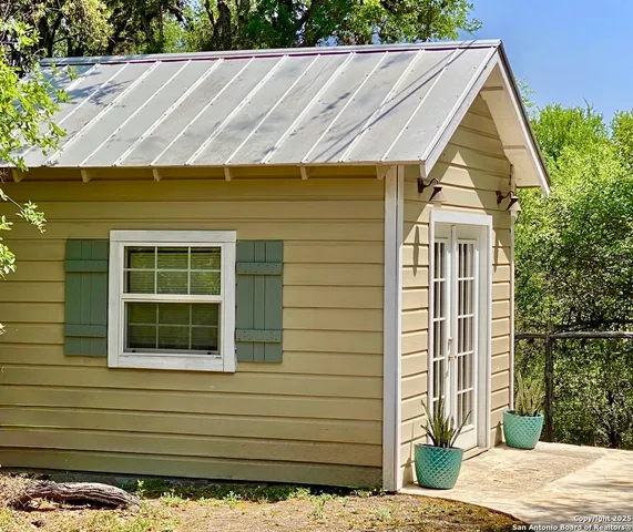 $1,999,000 | 512 County Road 348, Concan, TX 78838