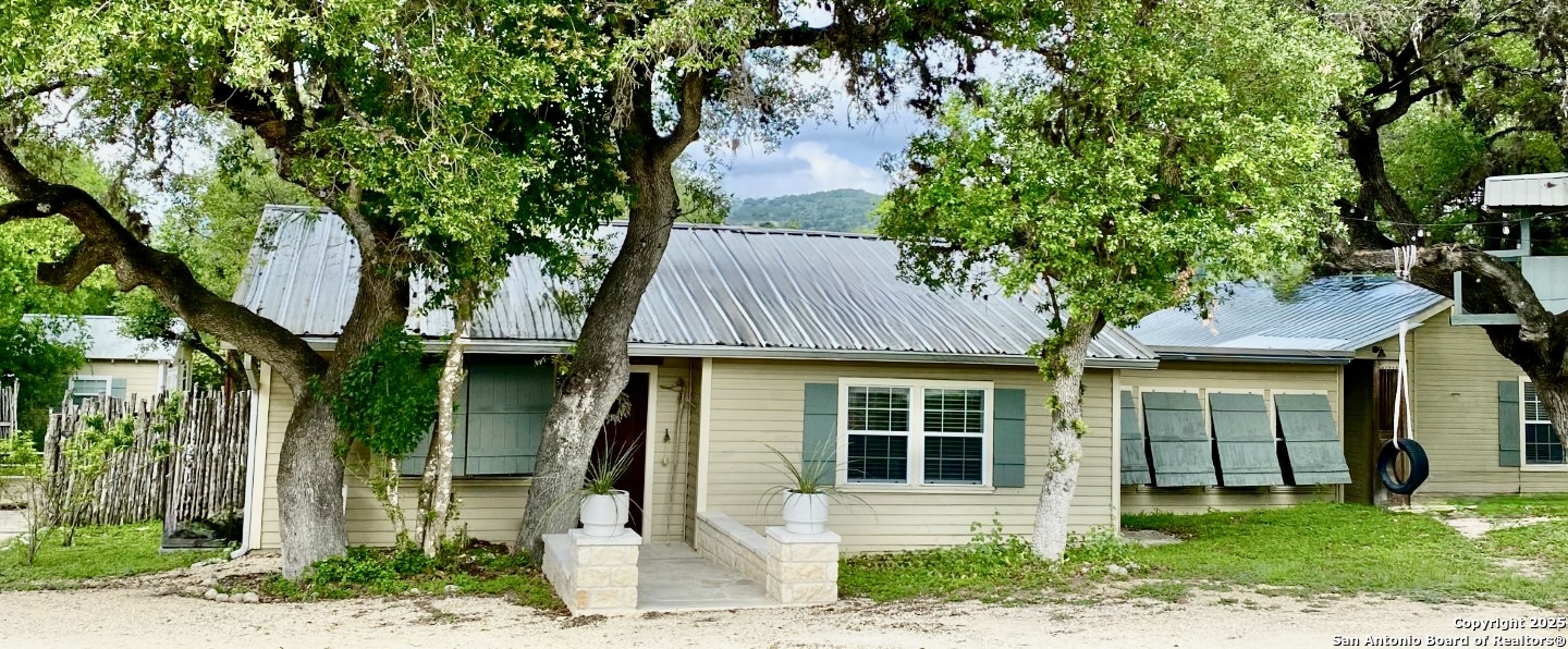 512 County Road 348 Concan, TX 78838 - Photo 7 of 39