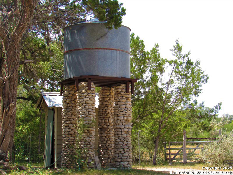 512 County Road 348 Concan, TX 78838 - Photo 10 of 39