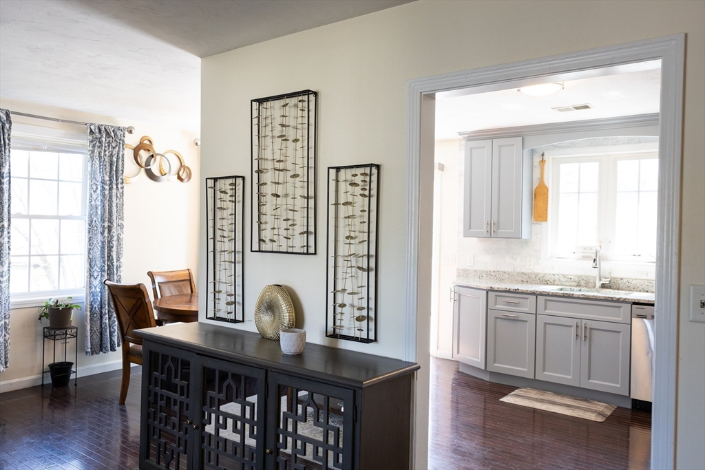 12 Hamilton Way Holbrook, MA 02343 - Photo 6 of 30