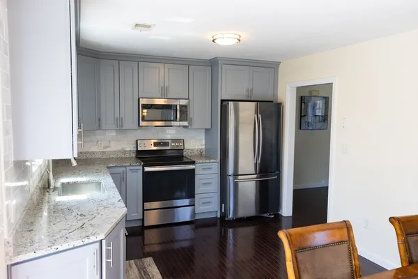 $675,000 | 12 Hamilton Way, Holbrook, MA 02343