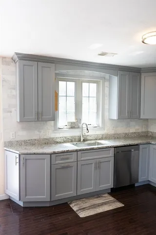 $675,000 | 12 Hamilton Way, Holbrook, MA 02343