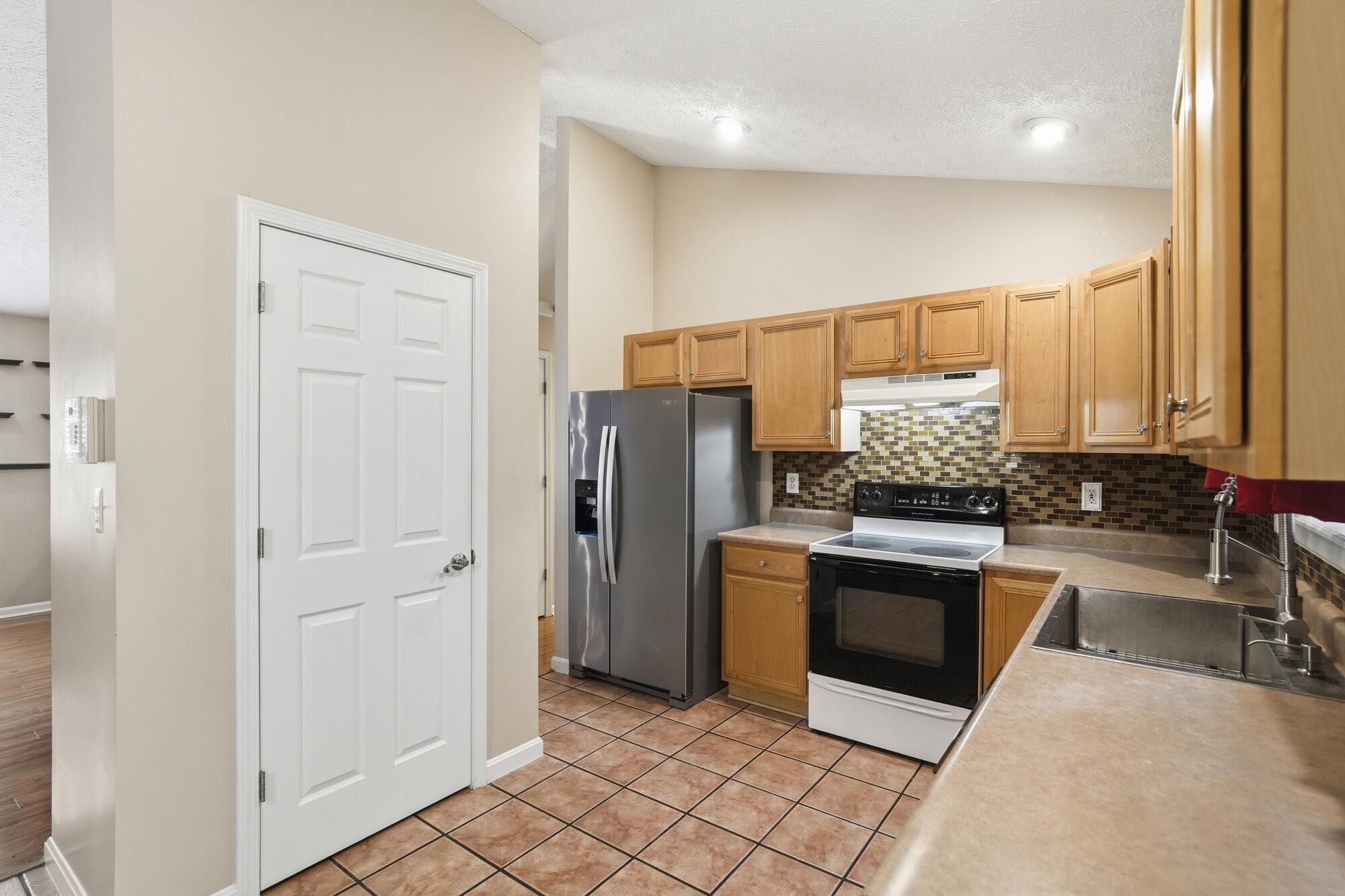 2016 Gribble Drive Covington, KY 41017 - Photo 11 of 45