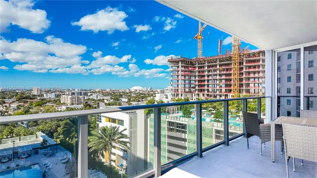 $575,000 | 1010 Southwest 2nd Avenue, Unit 1209, Miami, FL 33130