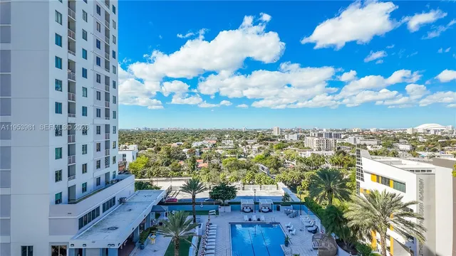 $575,000 | 1010 Southwest 2nd Avenue, Unit 1209, Miami, FL 33130
