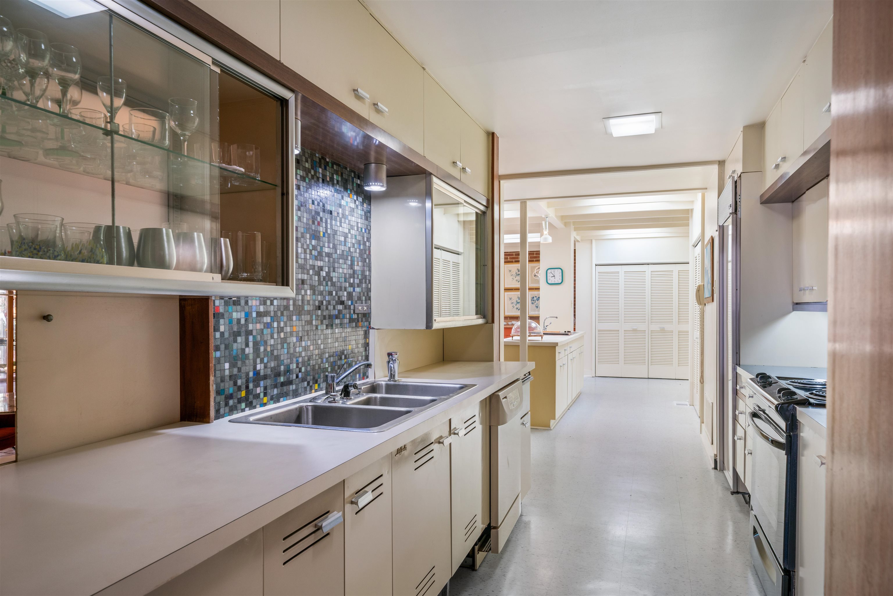 150 Waring Road Memphis, TN 38117 - Photo 18 of 40