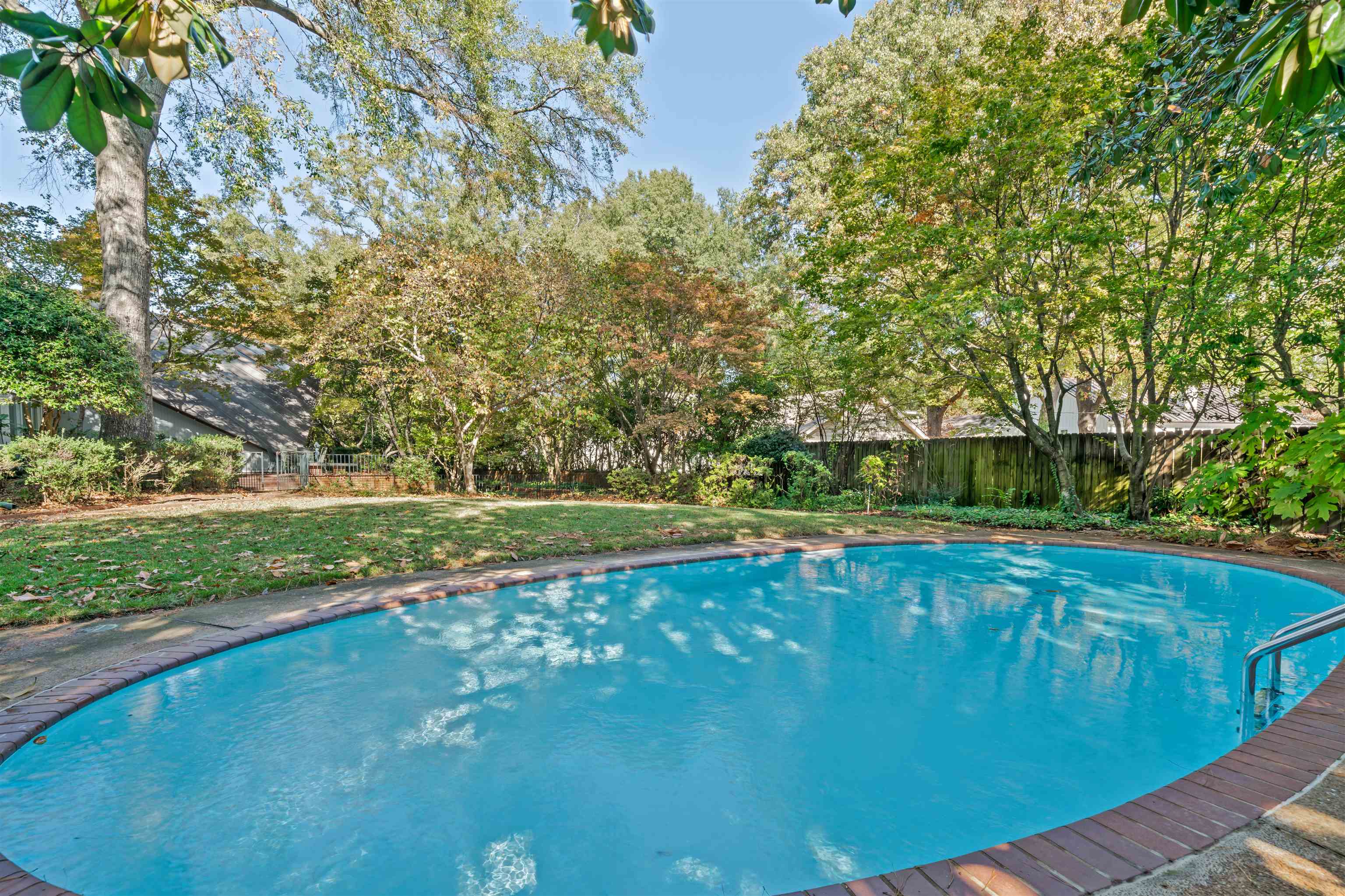 150 Waring Road Memphis, TN 38117 - Photo 25 of 40