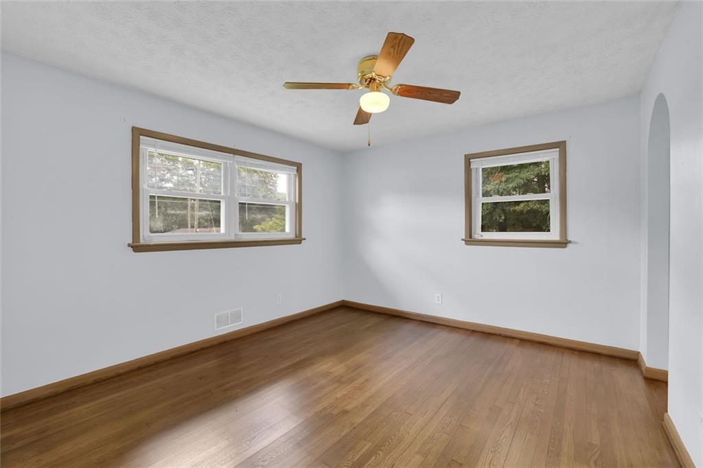 1563 Rockbridge Road Southwest Stone Mountain, GA 30087 - Photo 22 of 34 Gallery Image 22