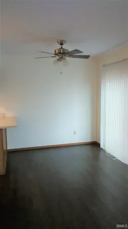 $1,700 | 402 South Village Court, Bloomington, IN 47403