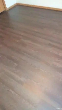 $1,700 | 402 South Village Court, Bloomington, IN 47403