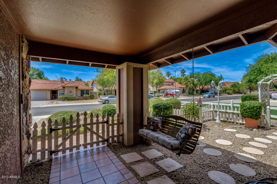 1834 East Redfield Road Phoenix, AZ 85022 - Photo 5 of 51 Front Porch