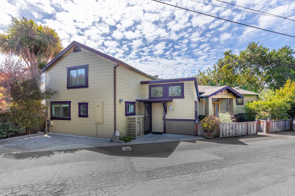 209 Fanmar Way Capitola, CA 95010 - Photo 31 of 31 a front view of a house with a garden and garage