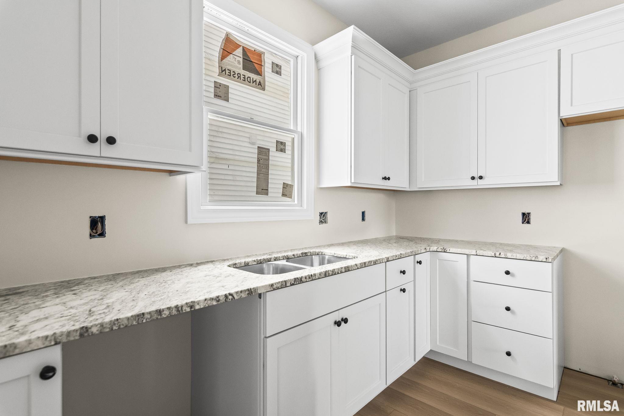 4230 Westgate Drive Springfield, IL 62711 - Photo 11 of 26