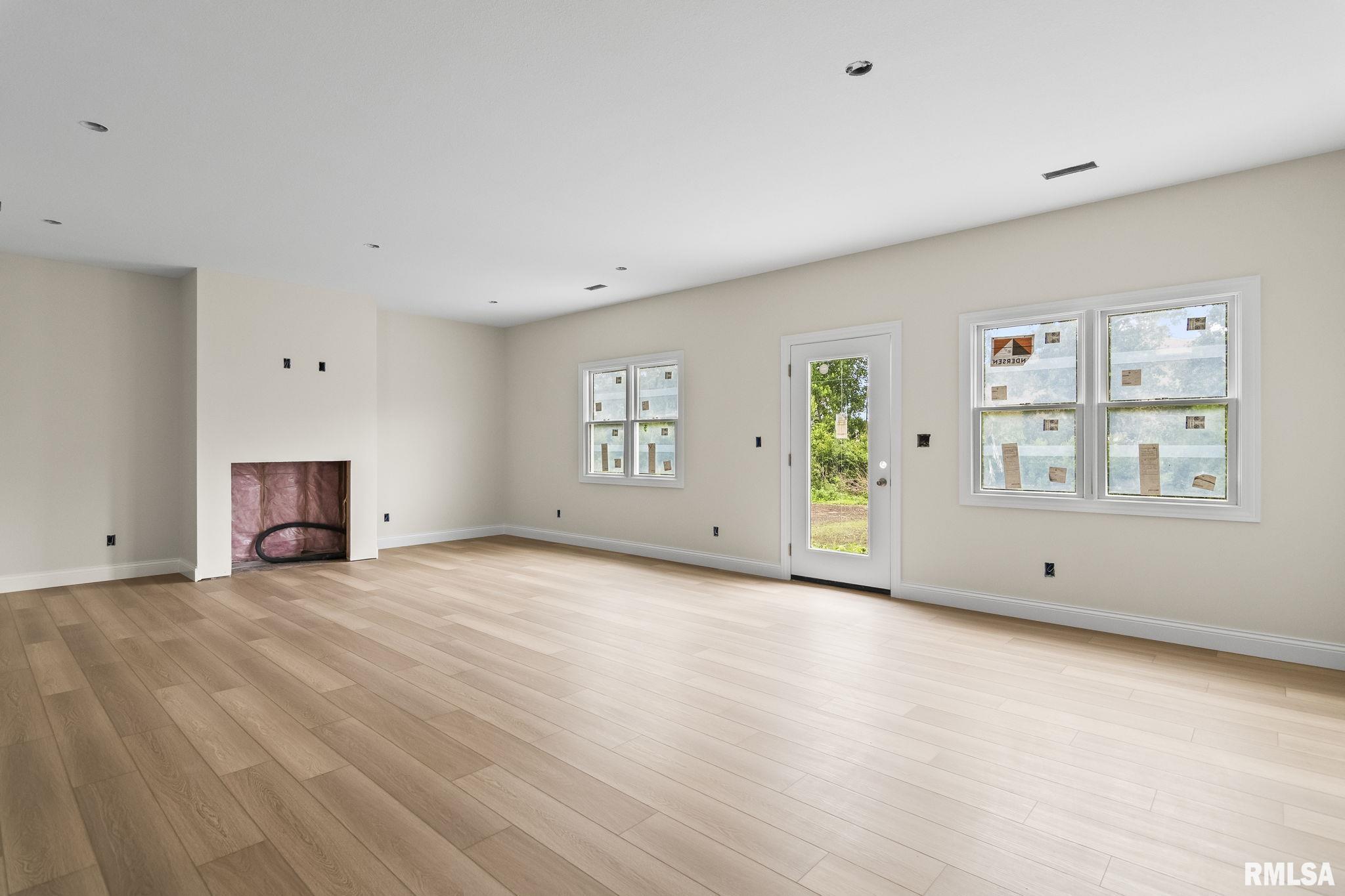 4230 Westgate Drive Springfield, IL 62711 - Photo 5 of 26