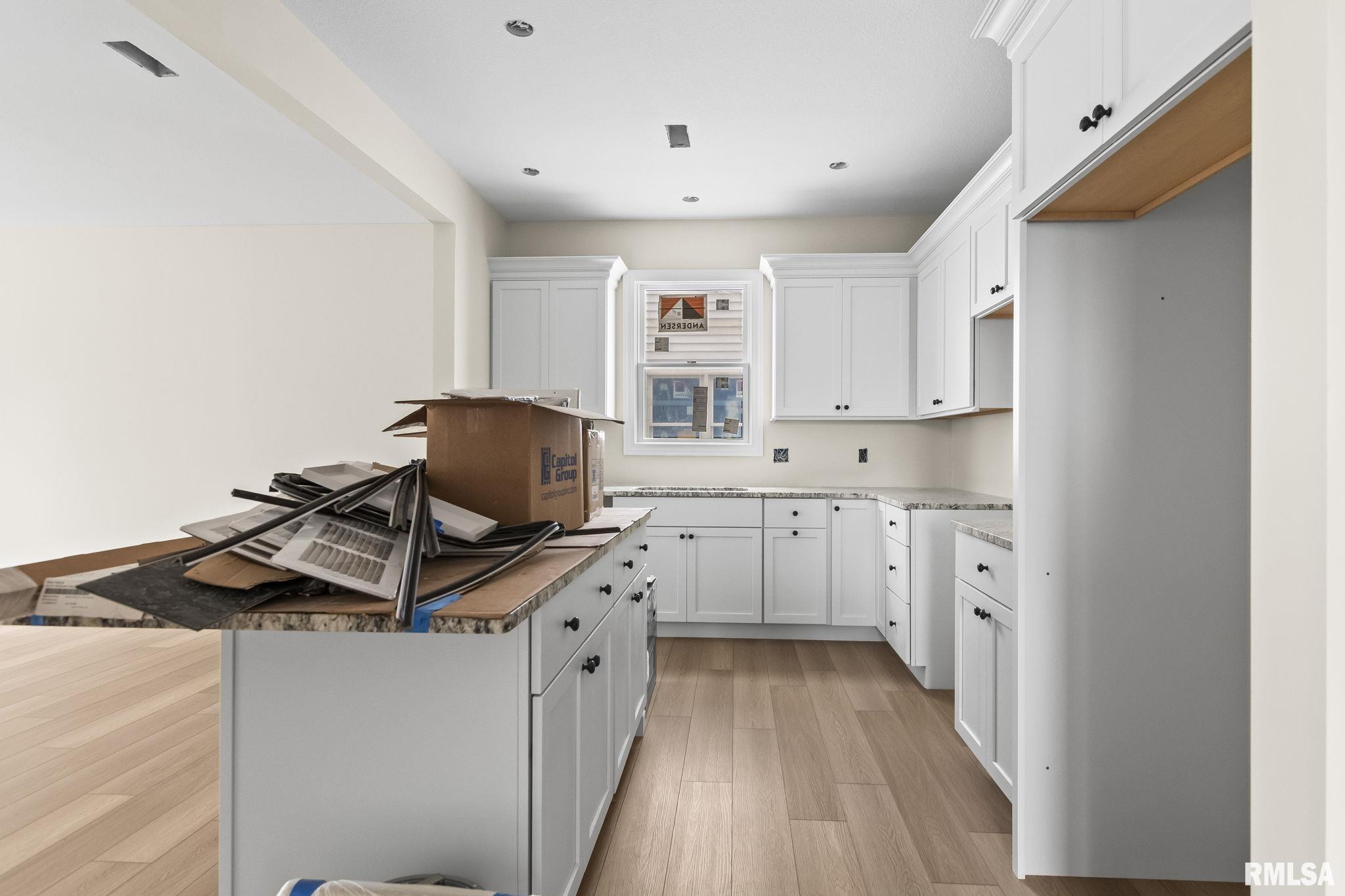 4230 Westgate Drive Springfield, IL 62711 - Photo 9 of 26