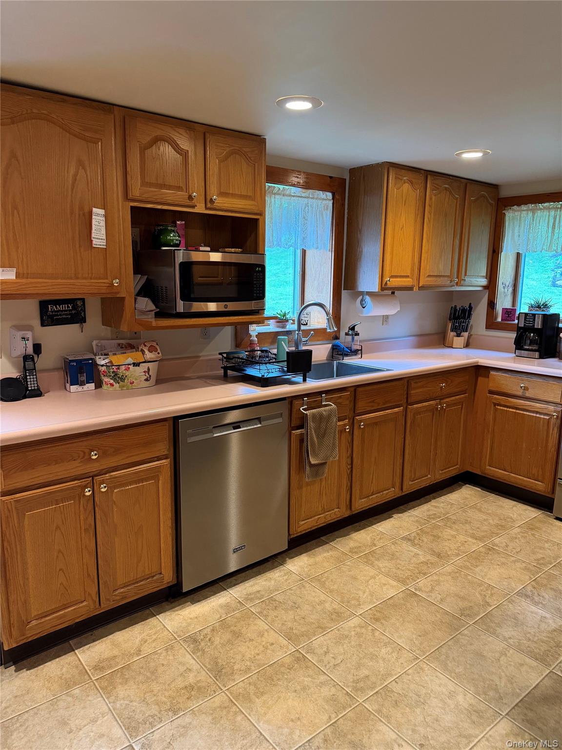 319 Blue Hill Road Hopewell Junction, NY 12533 - Photo 8 of 21 Large, bright kitchen, with oak finished cabinetry.