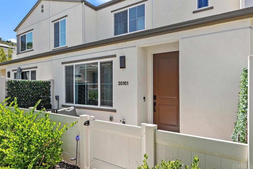 35161 Grove Trail Fallbrook, CA 92028 - Photo 2 of 38