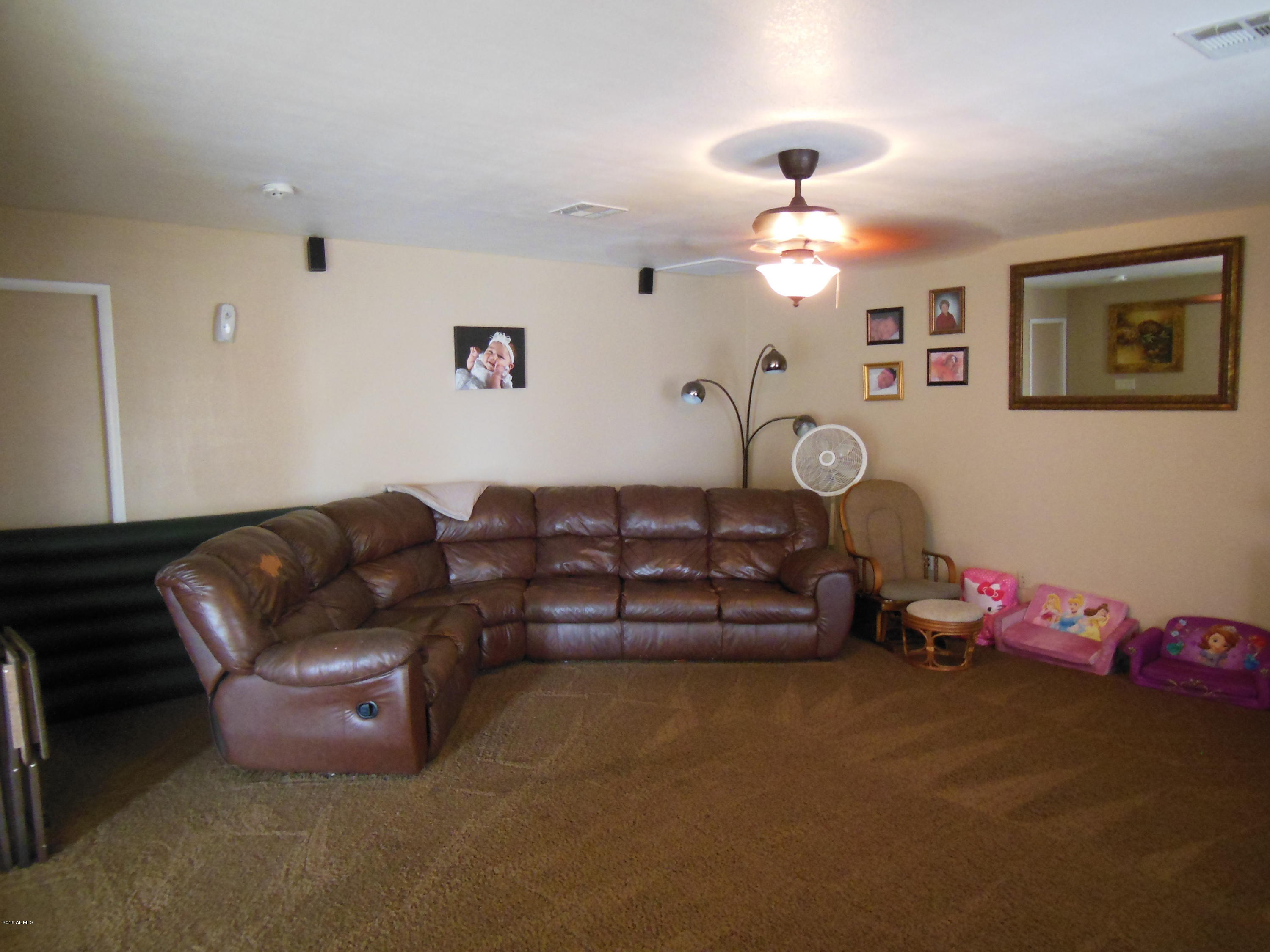 7714 West Cheery Lynn Road Phoenix, AZ 85033 - Photo 2 of 8 DSCN1288