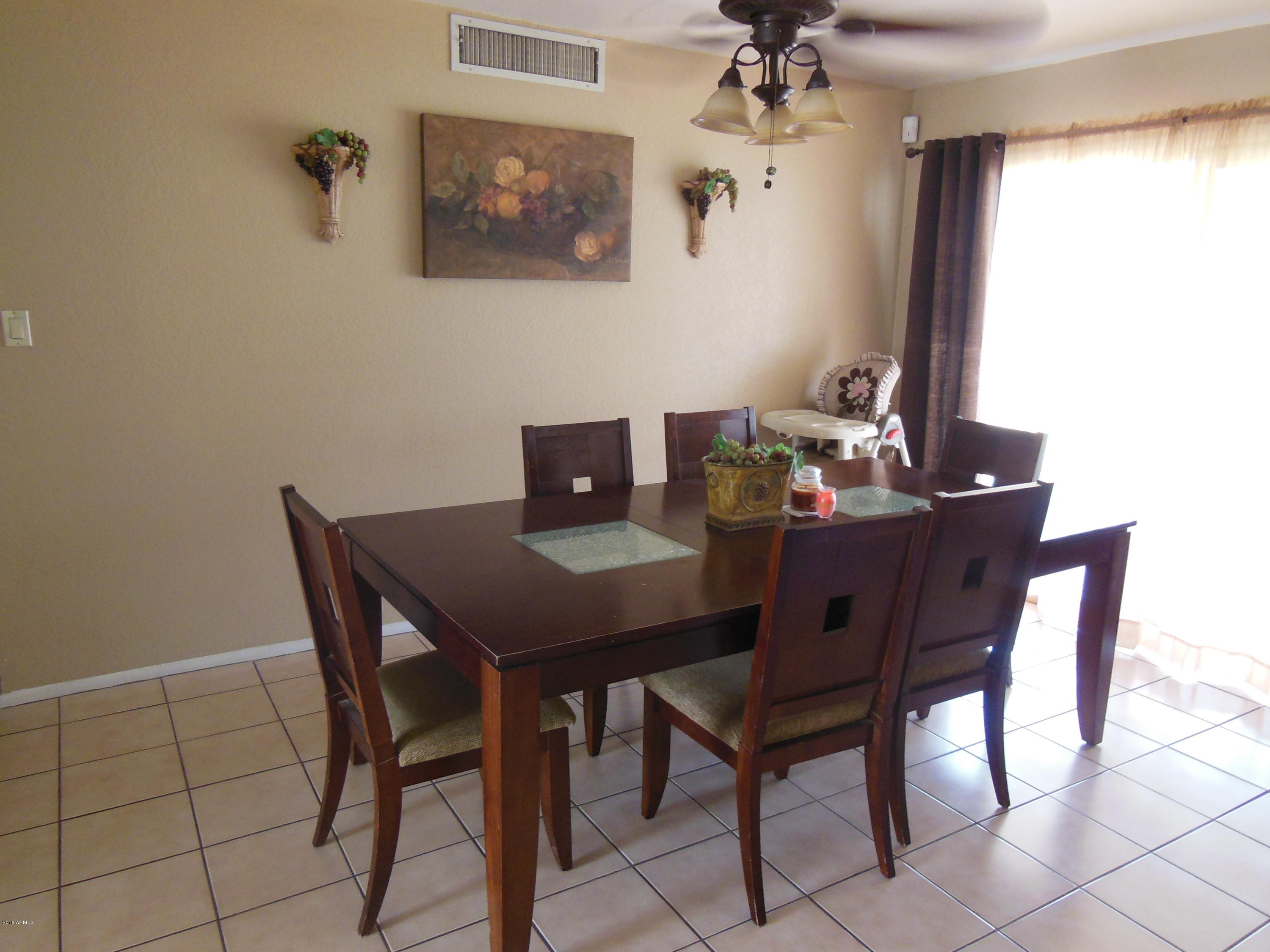 7714 West Cheery Lynn Road Phoenix, AZ 85033 - Photo 3 of 8 DSCN1293