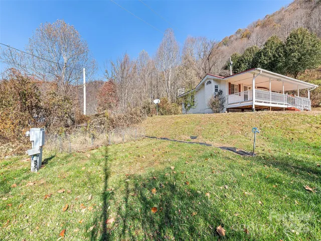 $230,000 | 93 Merry Way, Clyde, NC 28721