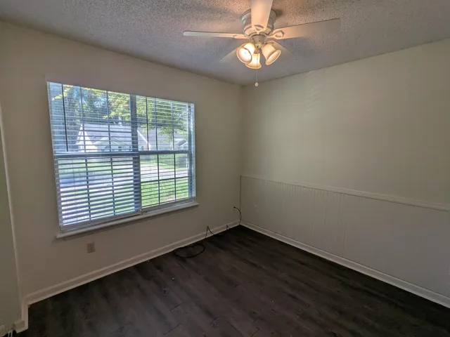 $1,595 | 2756 Oak Park Court, Tallahassee, FL 32308
