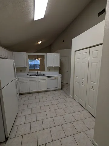 $1,595 | 2756 Oak Park Court, Tallahassee, FL 32308