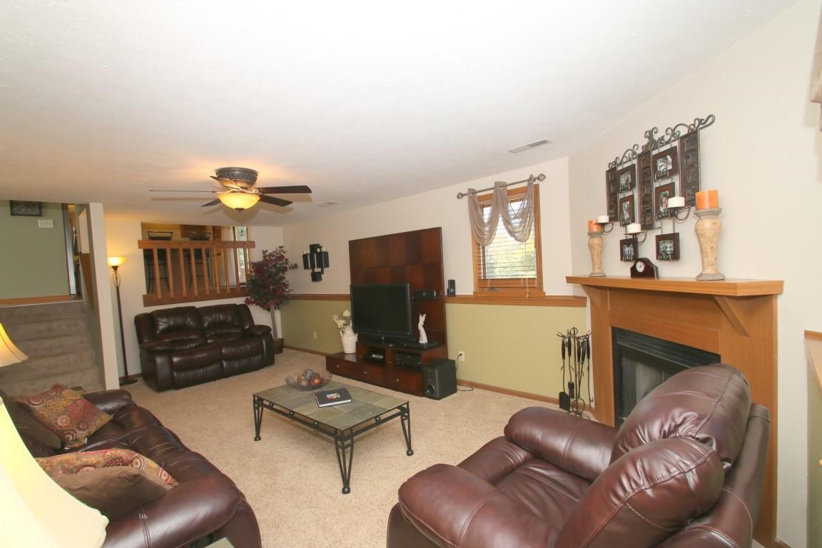 6370 Upper Ridge Way Roscoe, IL 61073 - Photo 11 of 23 Gallery Image 11
