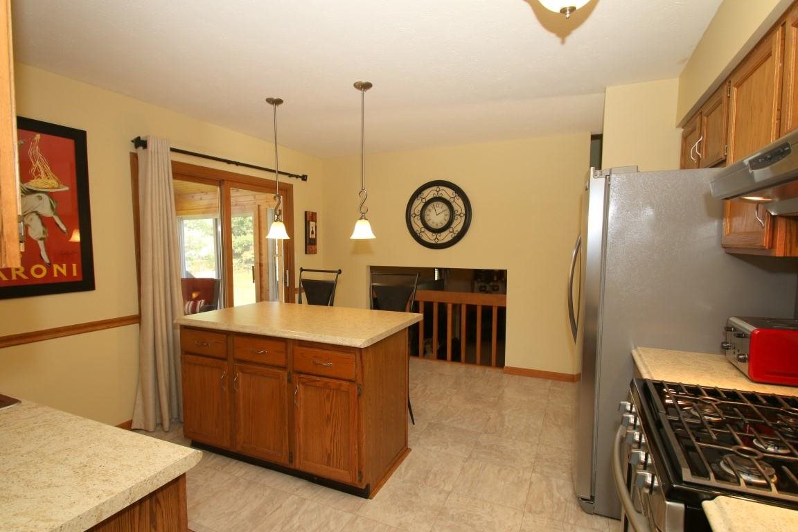 6370 Upper Ridge Way Roscoe, IL 61073 - Photo 6 of 23 Gallery Image 6