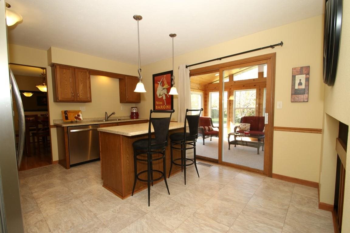6370 Upper Ridge Way Roscoe, IL 61073 - Photo 7 of 23 Gallery Image 7