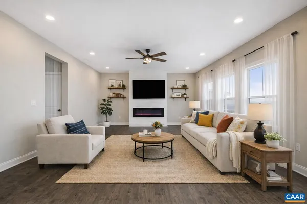 $439,900 | 114 Chamberlain Drive, Staunton, VA 24401