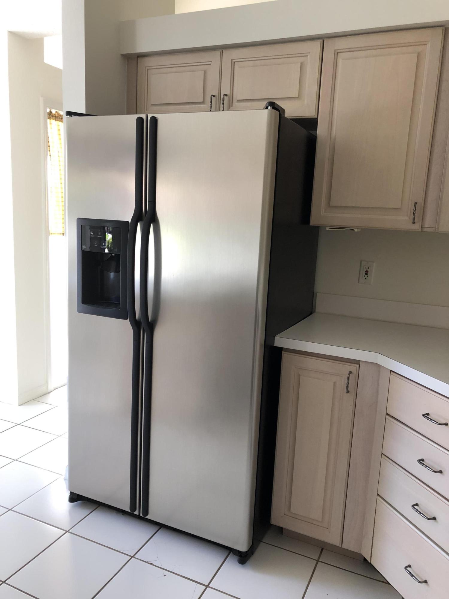3121 Contego Lane Riviera Beach, FL 33418 - Photo 11 of 20 Kitchen
