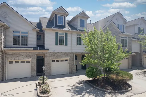 $319,000 | 3158 Richmond Road, Unit 3158, Beachwood, OH 44122