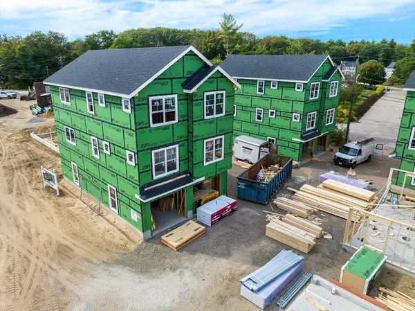 $619,000 | 2 Old County Road, Unit 15, Salisbury, MA 01952