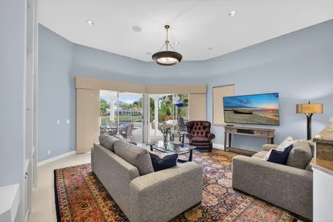 $1,100,000 | 108 Eagleton Lane, Palm Beach Gardens, FL 33418