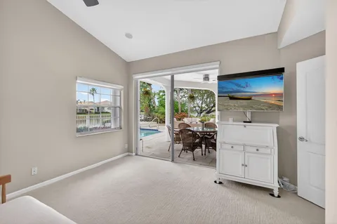 $1,100,000 | 108 Eagleton Lane, Palm Beach Gardens, FL 33418