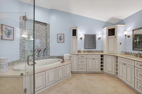 $1,100,000 | 108 Eagleton Lane, Palm Beach Gardens, FL 33418