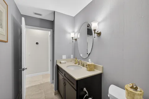 $1,100,000 | 108 Eagleton Lane, Palm Beach Gardens, FL 33418