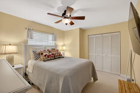 $1,100,000 | 108 Eagleton Lane, Palm Beach Gardens, FL 33418