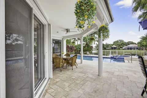 $1,100,000 | 108 Eagleton Lane, Palm Beach Gardens, FL 33418