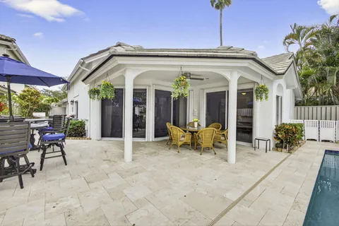 $1,100,000 | 108 Eagleton Lane, Palm Beach Gardens, FL 33418