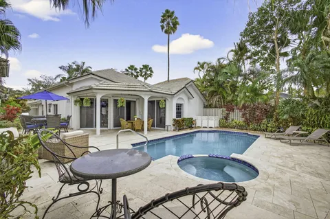 $1,100,000 | 108 Eagleton Lane, Palm Beach Gardens, FL 33418