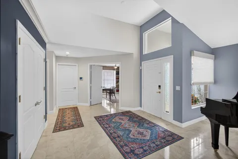 $1,100,000 | 108 Eagleton Lane, Palm Beach Gardens, FL 33418