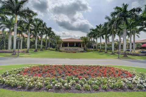 $1,100,000 | 108 Eagleton Lane, Palm Beach Gardens, FL 33418
