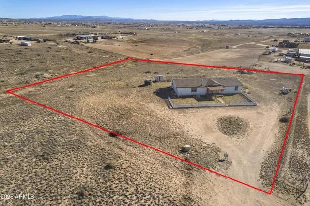 $329,000 | 26785 North Dark Sky Drive, Paulden, AZ 86334