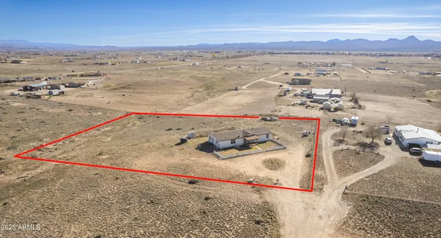$329,000 | 26785 North Dark Sky Drive, Paulden, AZ 86334